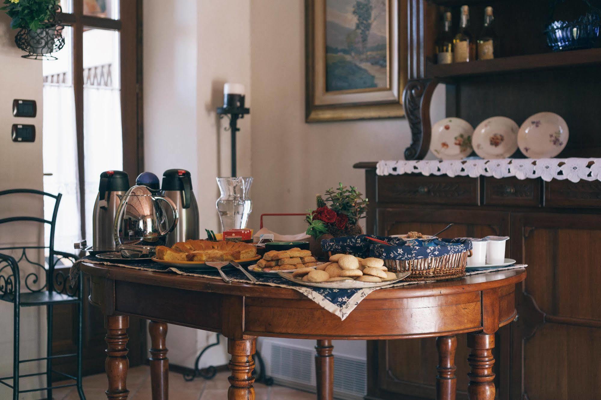 Bed and Breakfast I Grilli Кастаньоле-Ланце Экстерьер фото