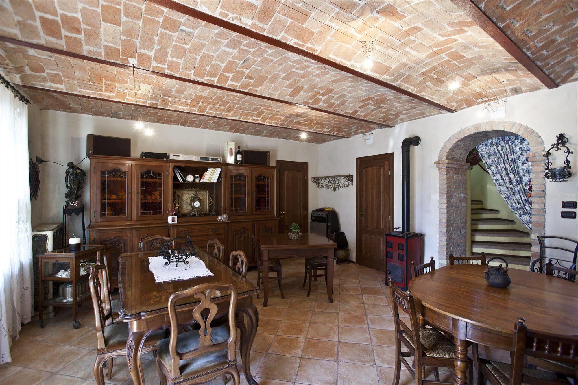 Bed and Breakfast I Grilli Кастаньоле-Ланце Экстерьер фото